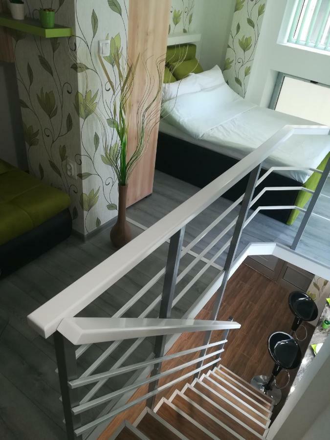 Classy And Cozy - Parking - 3 Beds - Near Center Novi Sad Extérieur photo