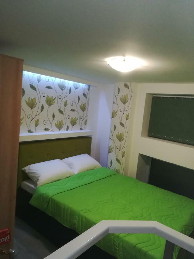 Classy And Cozy - Parking - 3 Beds - Near Center Novi Sad Extérieur photo