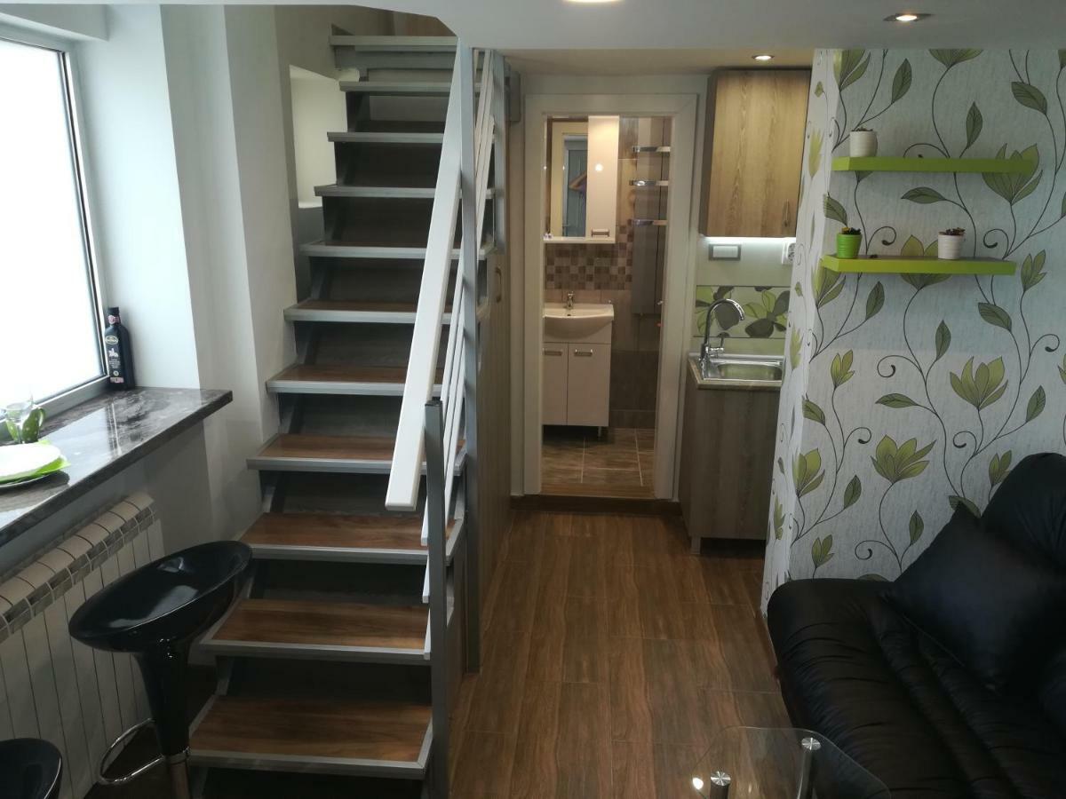 Classy And Cozy - Parking - 3 Beds - Near Center Novi Sad Extérieur photo