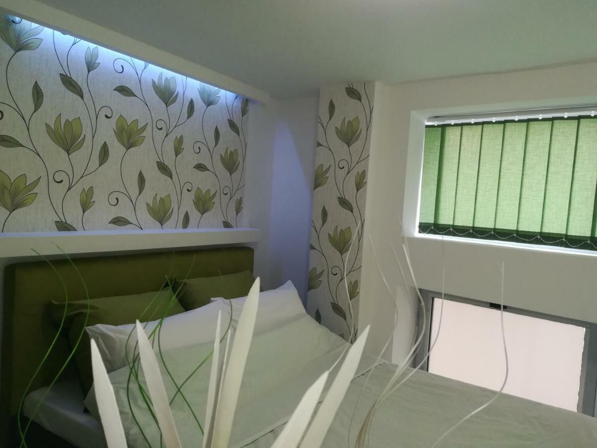 Classy And Cozy - Parking - 3 Beds - Near Center Novi Sad Extérieur photo