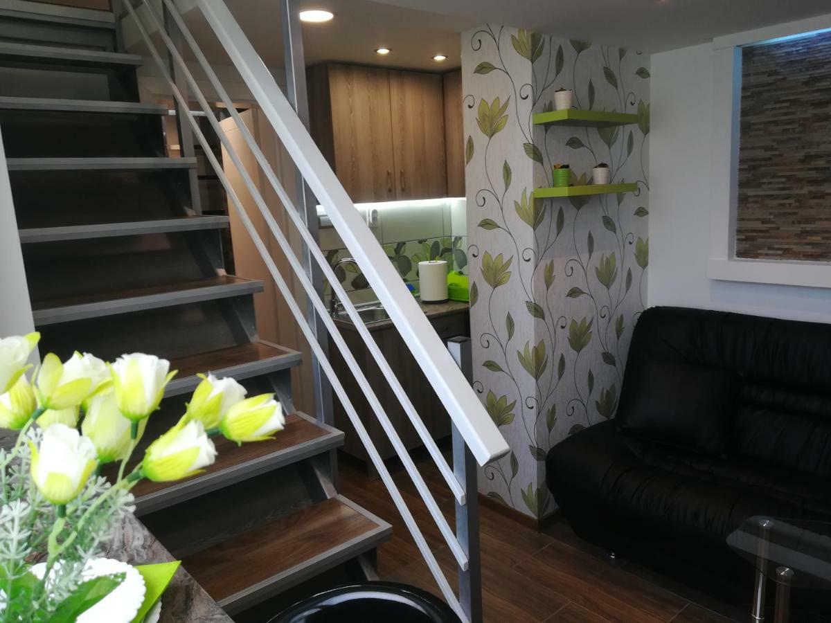 Classy And Cozy - Parking - 3 Beds - Near Center Novi Sad Extérieur photo