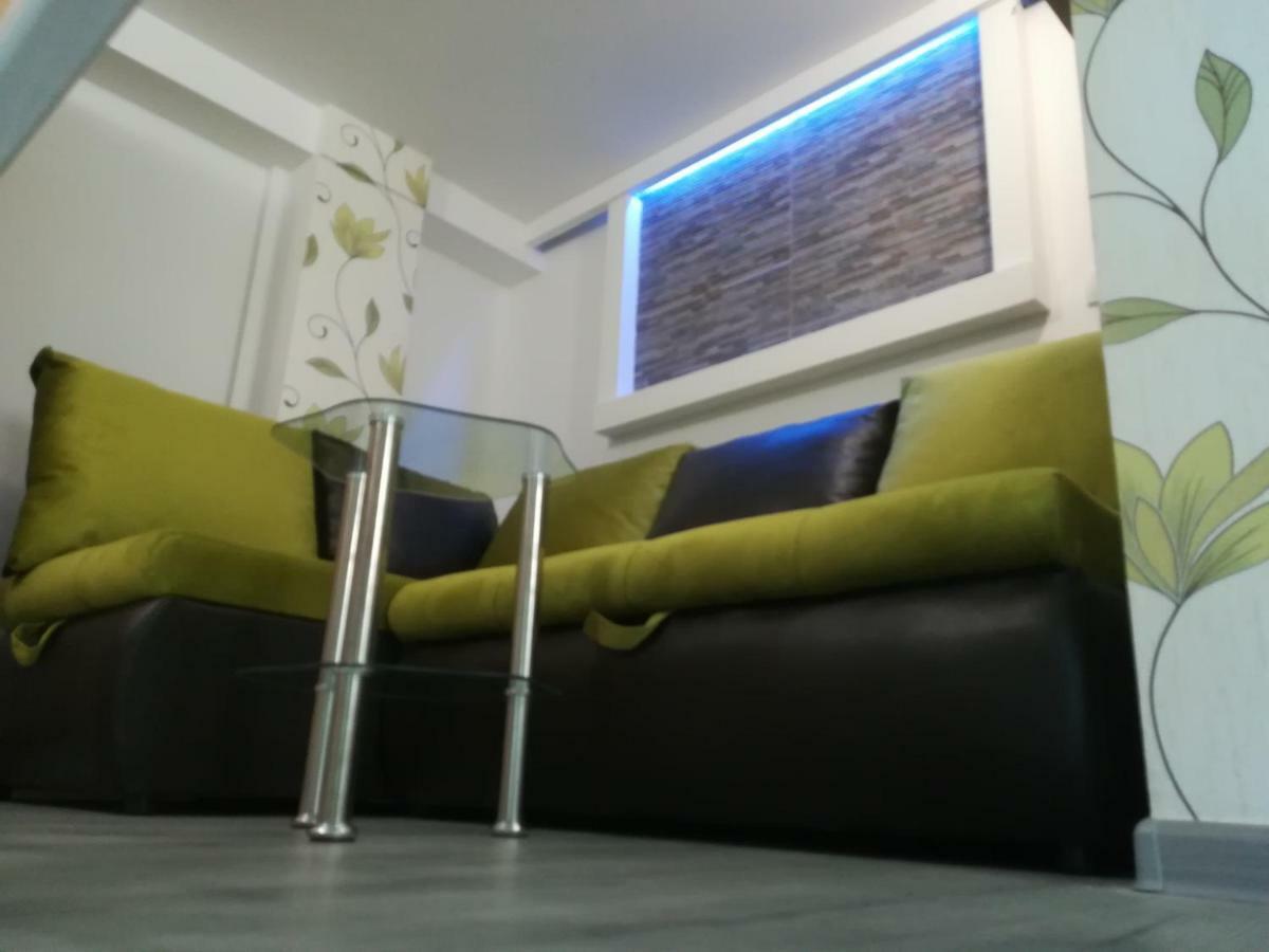 Classy And Cozy - Parking - 3 Beds - Near Center Novi Sad Extérieur photo