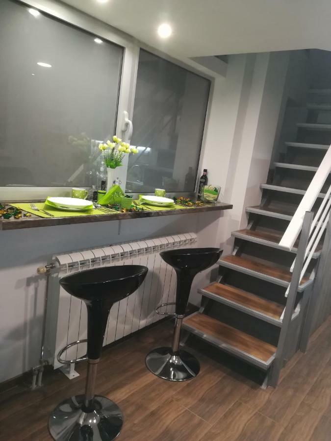 Classy And Cozy - Parking - 3 Beds - Near Center Novi Sad Extérieur photo